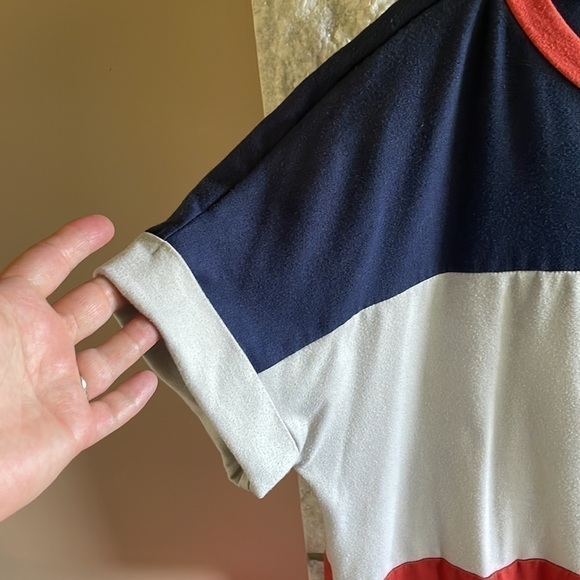 SHEIN medium colorblock short sleeve top - Picture 2 of 4